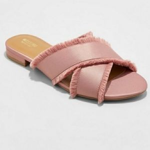 Lola Pink Mossimo‎ Satin Crossover Flat  Sandals 9.5